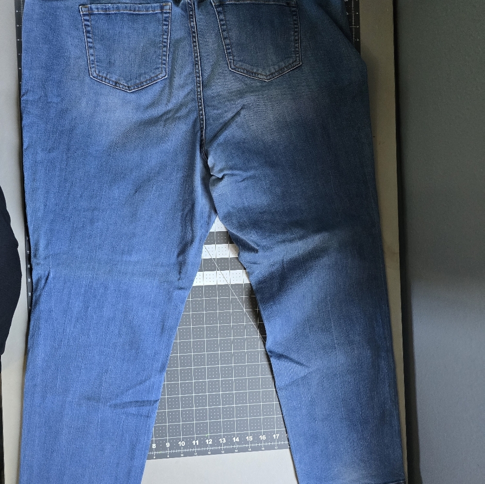 Torrid Boyfriend Jean size 28S
